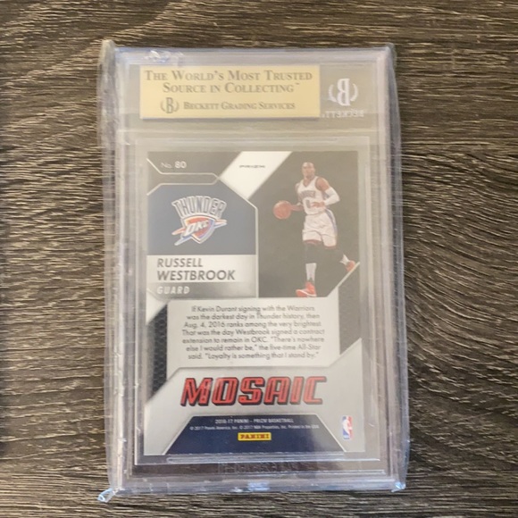 Beckett 9.5 trading card. New great condition - Picture 2 of 3